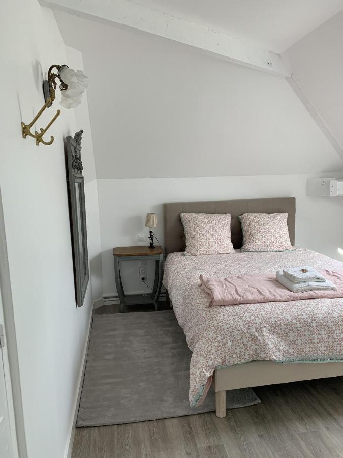 Maison D'Hotes Joussaume Latour Château-Thierry Rum bild